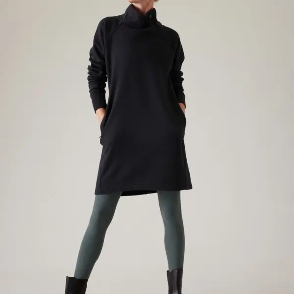 Athleta Cozy Karma Sweatshirt Dress in Black